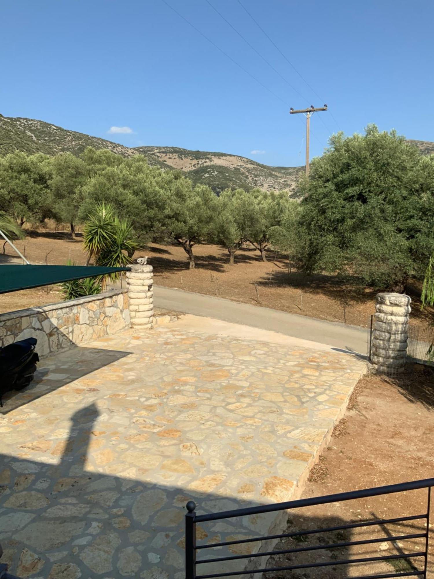 איגומניטסה Villa Gloria Plataria מראה חיצוני תמונה